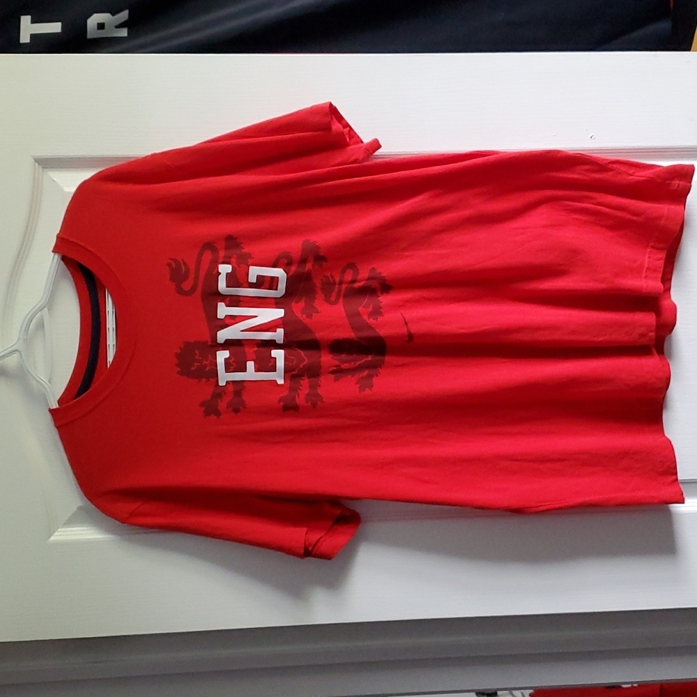Nike England tee shirt